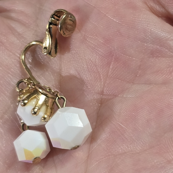 Vintage AB Coated Acrylic Bead Clip On Dangle Earrings - Picture 7 of 9